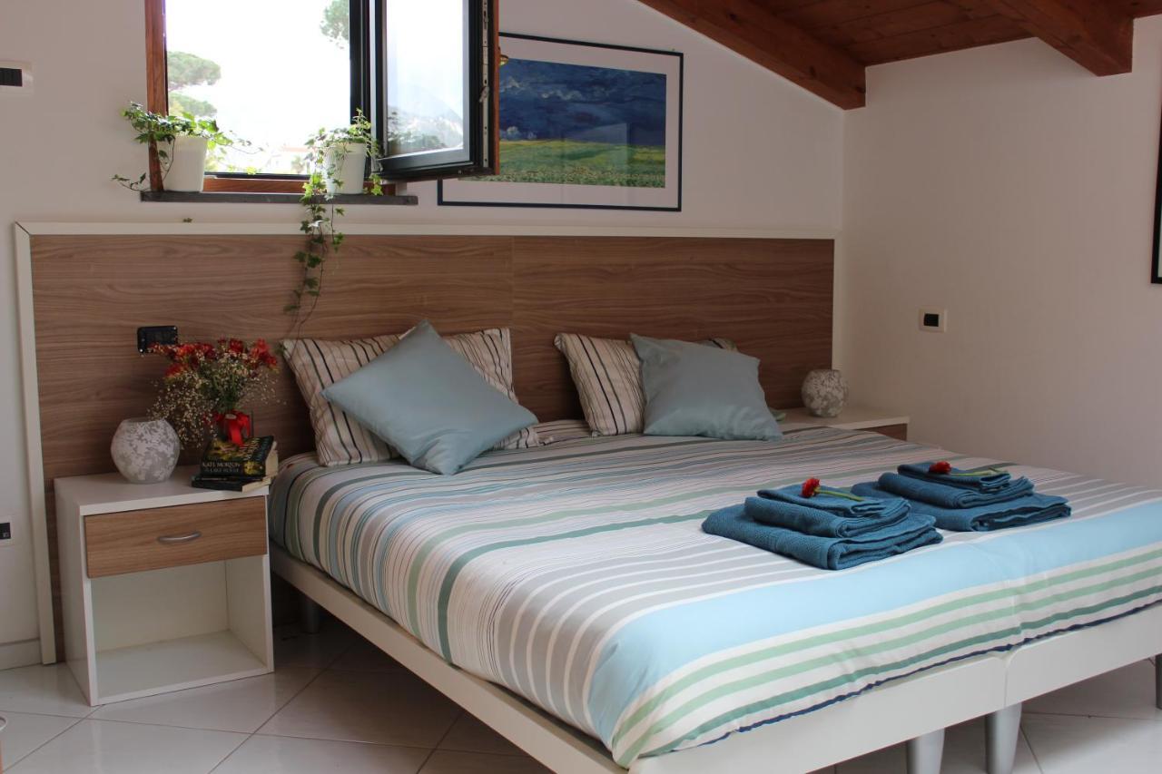 Domus Liberty Bed & Breakfast Sant'Agnello Exterior photo